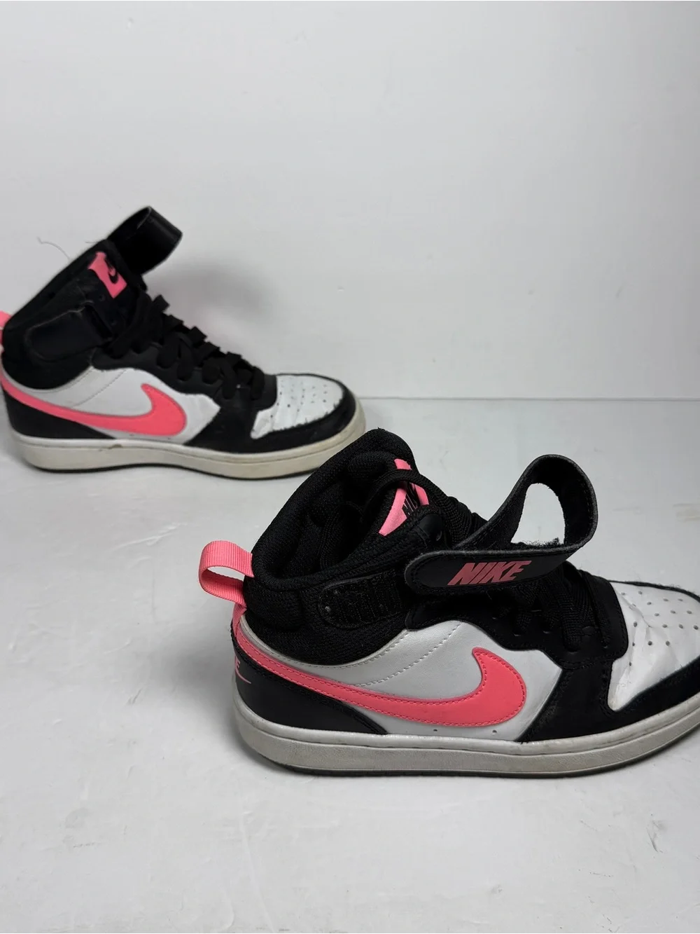 Nike Court Borough 2 Mid White Sunset Pulse - Size 3.5Y